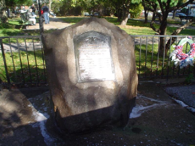 Zoom on the image : Annadale Memorial 